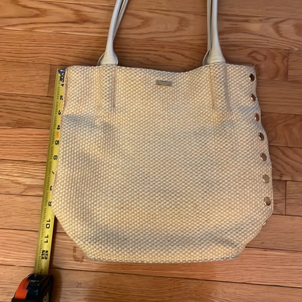 Hammitt Oliver Medium Ricotta Raffia Tote - Picture 13 of 17